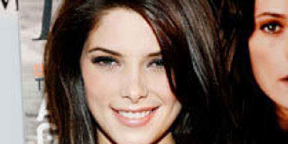 Ashley Greene steht auf asiatischen Kampfsport Ashley Greene steht auf asiatischen Kampfsport