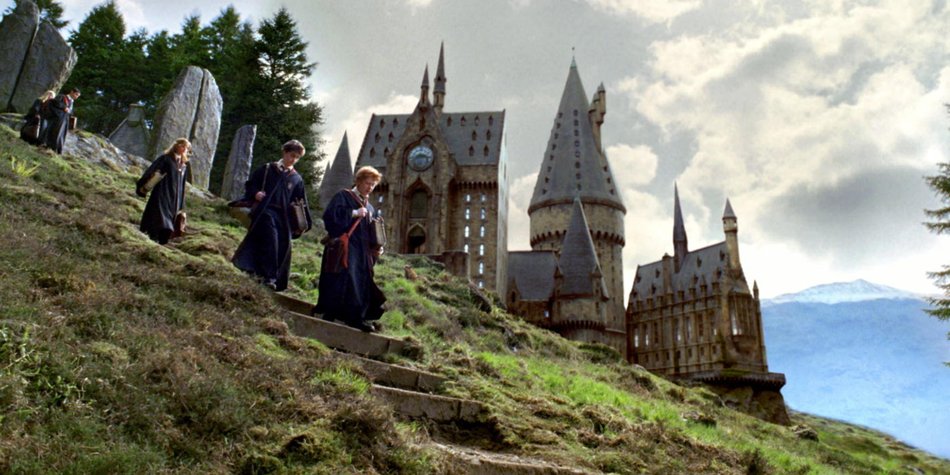 Neuer „Harry Potter“-Lesestoff über Hogwarts Neuer „Harry Potter“-Lesestoff über Hogwarts