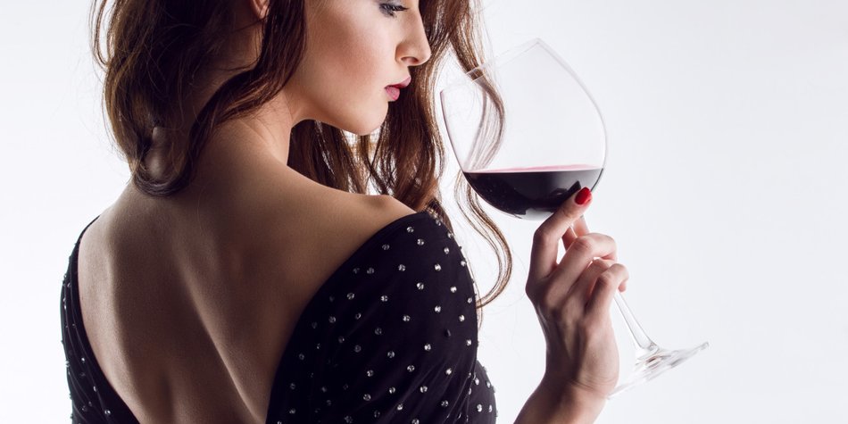 Aus diesen 5 Gründen macht Alkohol dick Aus diesen 5 Gründen macht Alkohol dick