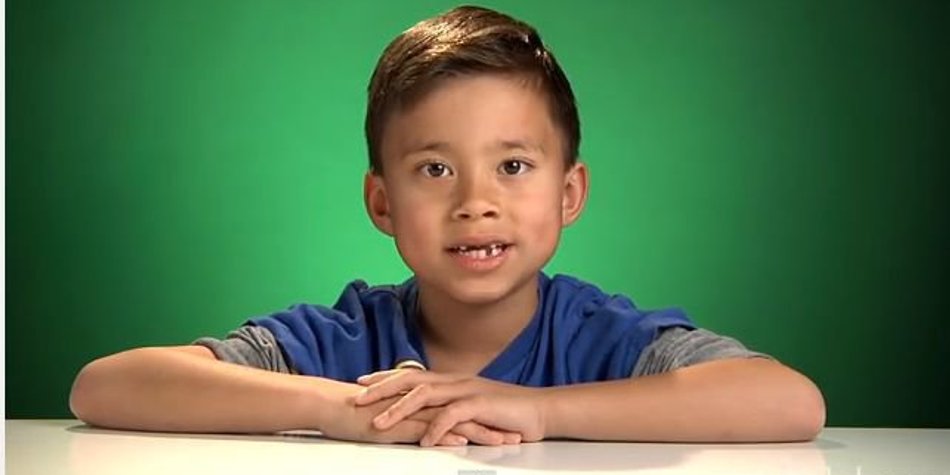 8-jähriger Youtube Star verdient 1,3 Millionen Dollar im Jahr 8-jähriger Youtube Star verdient 1,3 Millionen Dollar im Jahr
