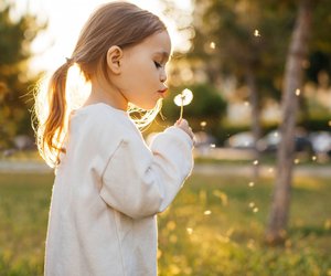 Orchideen-Kind oder Löwenzahn-Kind: Warum die einen mehr Aufmerksamkeit brauchen, als die anderen