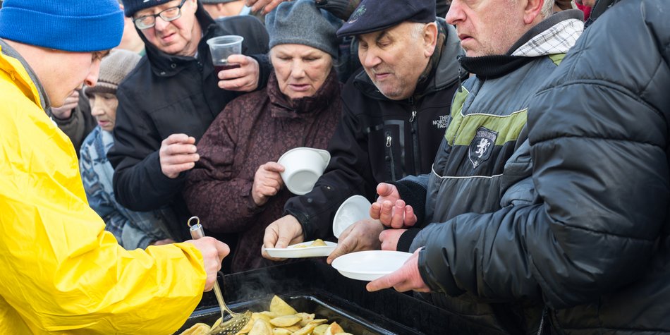 Die Essener Tafel ist wieder für alle geöffnet Die Essener Tafel ist wieder für alle geöffnet
