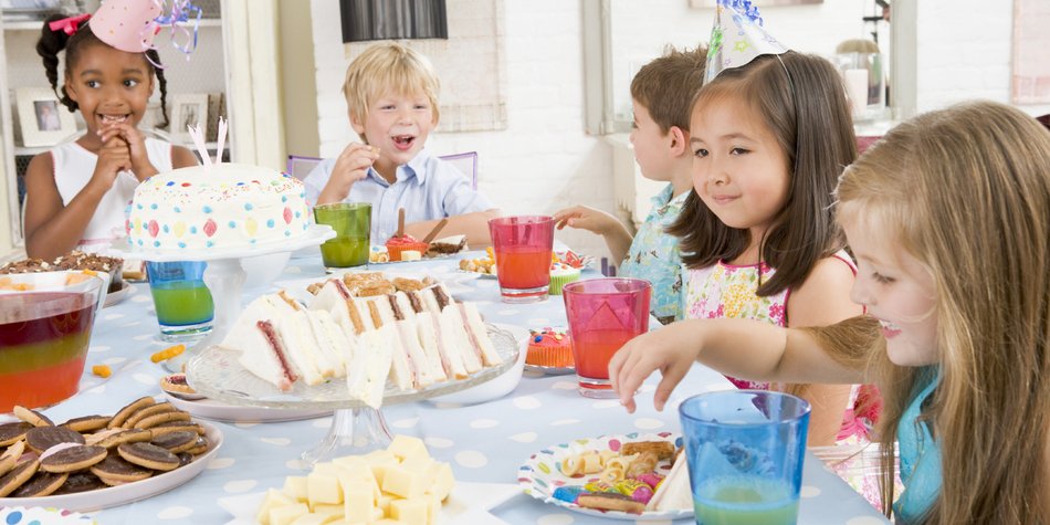Das richtige Essen für den Kindergeburtstag! Das richtige Essen für den Kindergeburtstag!