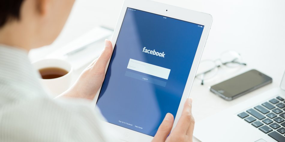 Facebook zum Selbstschutz Nacktfotos schicken? Facebook zum Selbstschutz Nacktfotos schicken?