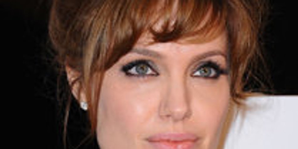 Angelina Jolie: Verwandlung zum Mann Angelina Jolie: Verwandlung zum Mann