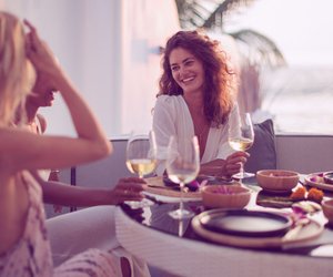 Outfits zum Essengehen: 5 schicke Looks, die zu jedem Anlass passen