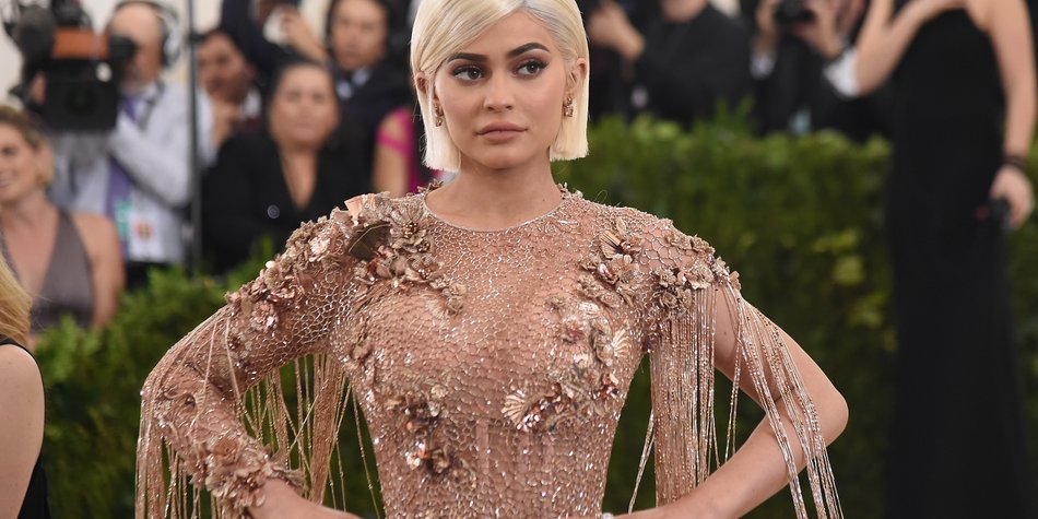 Kylie Jenner schwört auf diesen crazy Primer Kylie Jenner schwört auf diesen crazy Primer