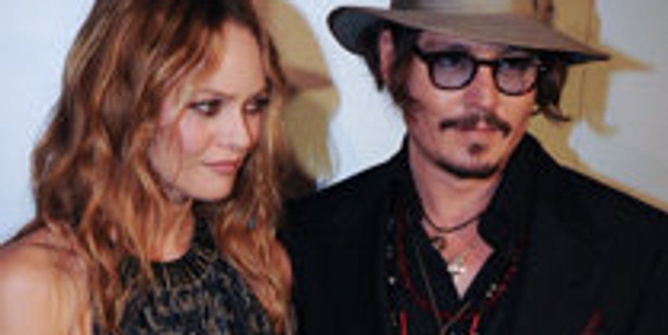 Johnny Depp braucht keinen Ring! Johnny Depp braucht keinen Ring!