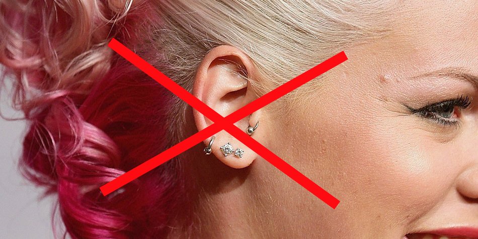 Normale Piercings sind out! 2019 tragen wir High Lobes Normale Piercings sind out! 2019 tragen wir High Lobes