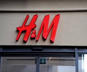 Die perfekte Jeans: Diese Denim-Trends von H&M lieben wir jetzt!