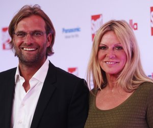 Jürgen Klopp: Wer ist die Frau an der Seite des Liverpool-Trainers?