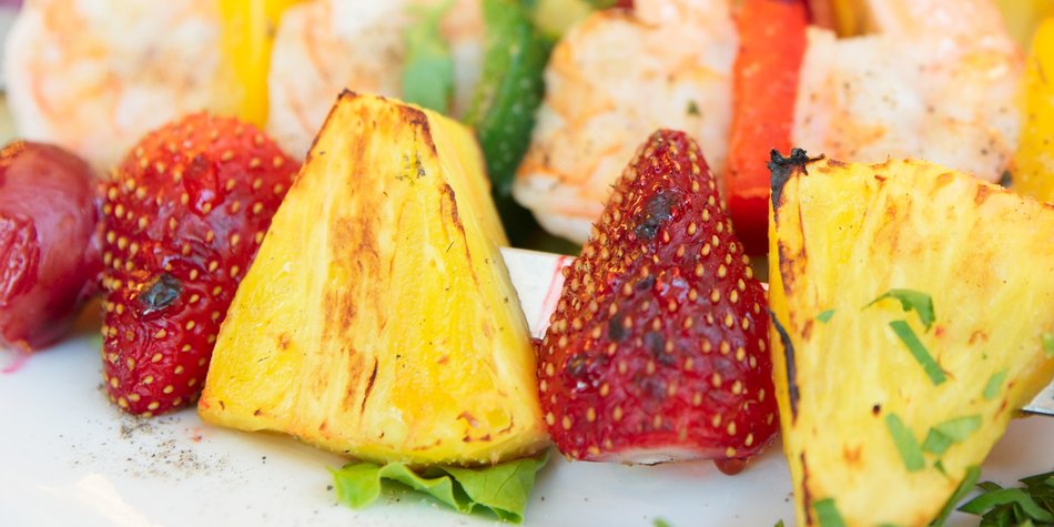 Obst grillen: Süße und herzhafte Rezepte Obst grillen: Süße und herzhafte Rezepte