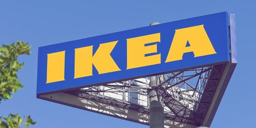 Das kleine Deko-Kissen aus diesem Ikea-Hack kostet dich nicht mal 10 Euro