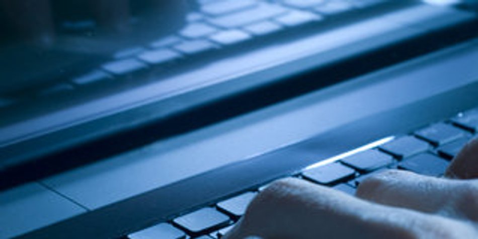 Missbrauch: Eltern bieten Tochter in Internet an Missbrauch: Eltern bieten Tochter in Internet an