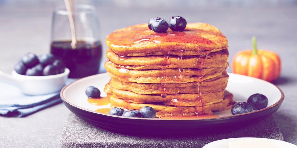 Kürbis-Pfannkuchen: Einfaches Rezept für super fluffige Pancakes Kürbis-Pfannkuchen: Einfaches Rezept für super fluffige Pancakes