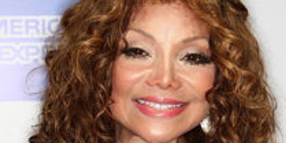 Michael Jackson meldet sich bei seiner Schwester La Toya Michael Jackson meldet sich bei seiner Schwester La Toya
