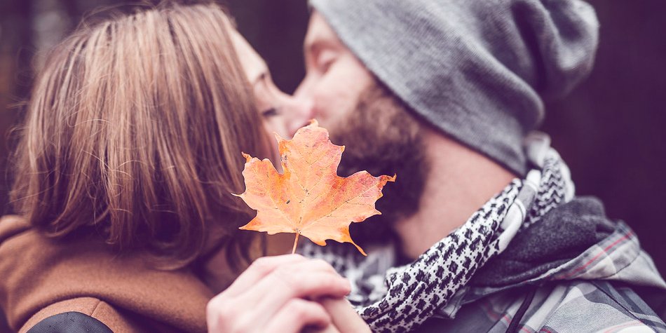 Wissenschaft: Darum ist der Herbst die heißeste Jahreszeit für die Liebe Wissenschaft: Darum ist der Herbst die heißeste Jahreszeit für die Liebe