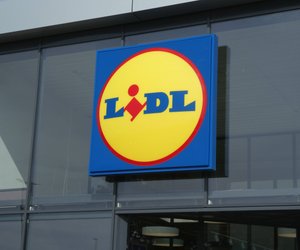 Diese Lidl-Tischleuchte im Retro-Look sorgt für sofortige Wohlfühlstimmung