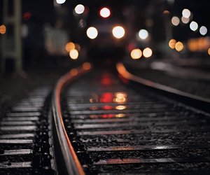 Zwischen Verrat und Vertrauen: Lass dich von diesem Thriller auf eine Reise voller Gänsehaut mitnehmen!