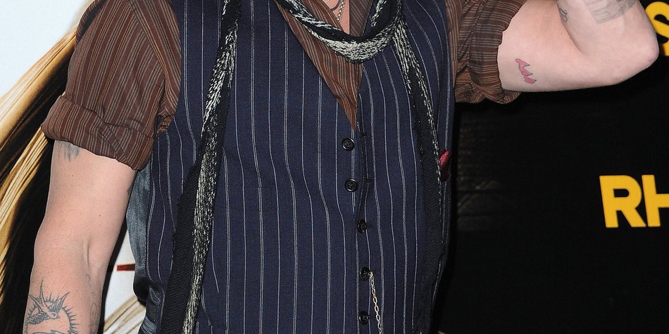 Johnny Depp hat zwei neue Freunde Johnny Depp hat zwei neue Freunde