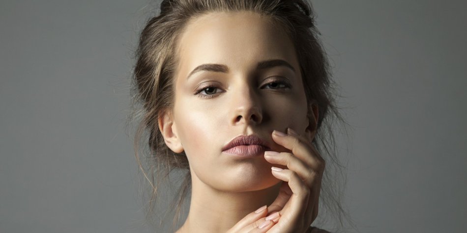 Strobing: Das neue Contouring Strobing: Das neue Contouring