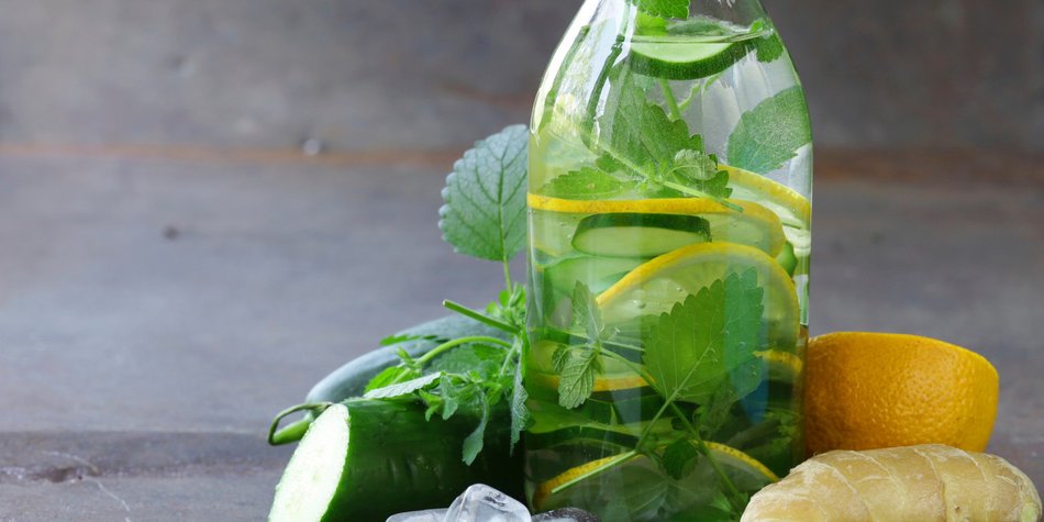 Zitronenmelisse gesund und Erfrischend! Zitronenmelisse gesund und Erfrischend!