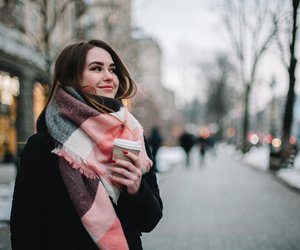 4 kuschelige Bonprix‑Schals, die perfekt für Spaziergänge an frostigen Wintertagen sind!