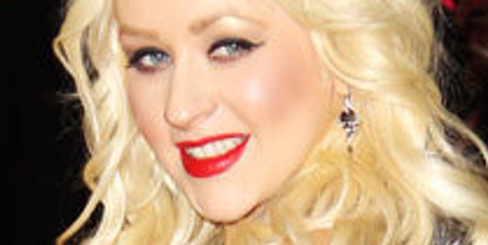 Christina Aguilera turtelt auf dem Weihnachtsmarkt! Christina Aguilera turtelt auf dem Weihnachtsmarkt!