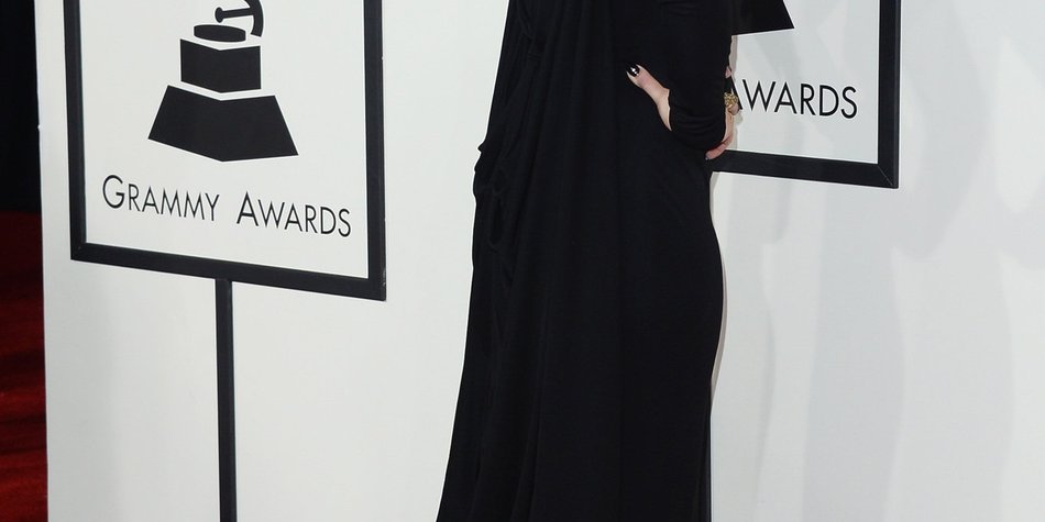 Kelly Osbourne teilt aus Kelly Osbourne teilt aus