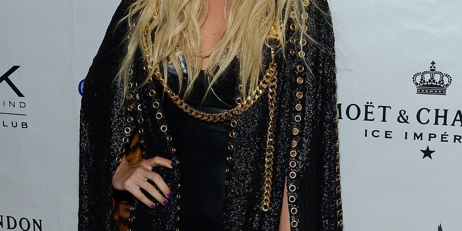 Kesha verlängert ihren Therapieaufenthalt Kesha verlängert ihren Therapieaufenthalt