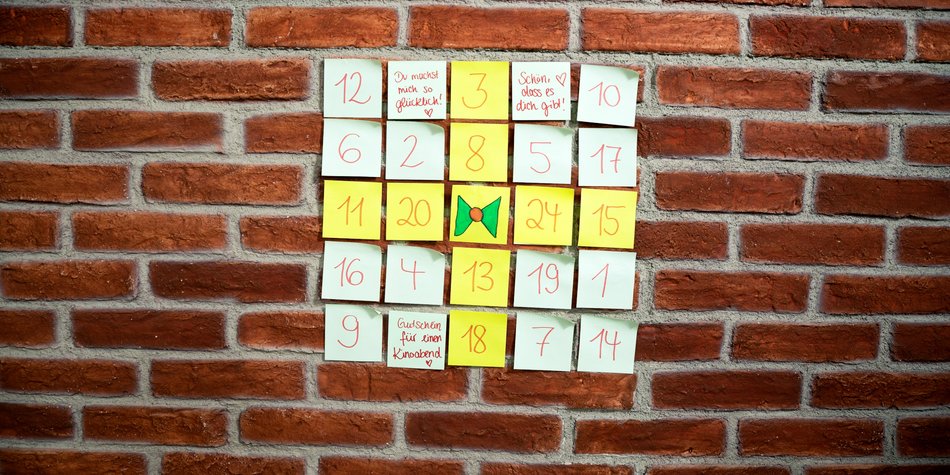So bastelst du den einfachsten Adventskalender der Welt So bastelst du den einfachsten Adventskalender der Welt
