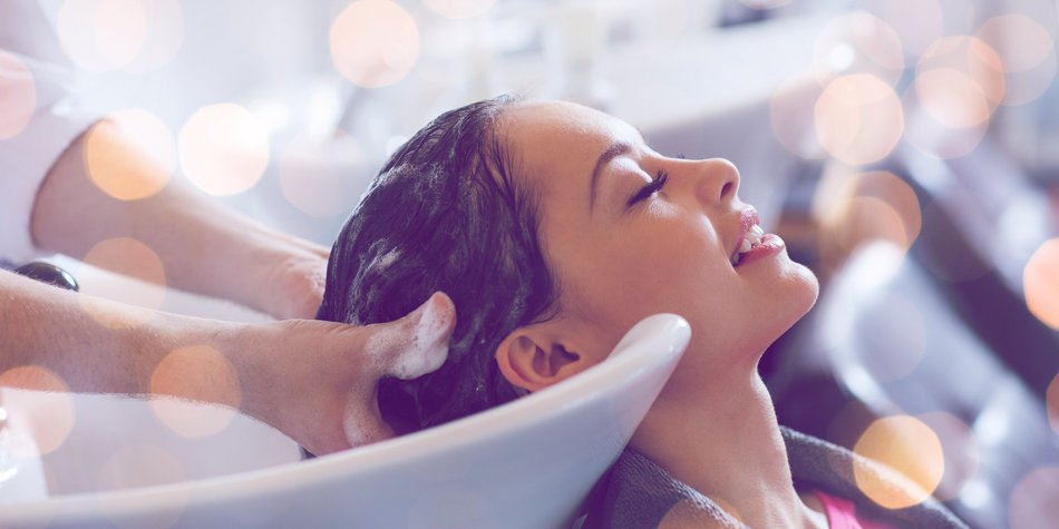 Kopfmassage: So entspannst du innerhalb von Minuten! Kopfmassage: So entspannst du innerhalb von Minuten!