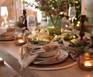 4 Kerzen- und Teelichthalter von Bonprix, die Weihnachtszauber ins Esszimmer bringen (jetzt im Angebot)