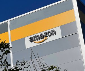 Für Gassi-Runden im Dunkeln: Schnapp dir dieses Amazon-Leuchthalsband für deinen Hund