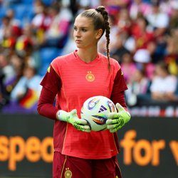 Ena Mahmutovic: Wer ist der Freund der Profi-Fußballerin?