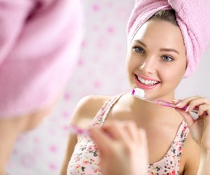 6 verblüffende Beauty-Hacks mit der Zahnbürste