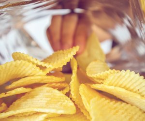 Bundesweiter Rückruf: Chips wegen Salmonellen aus dem Verkauf genommen