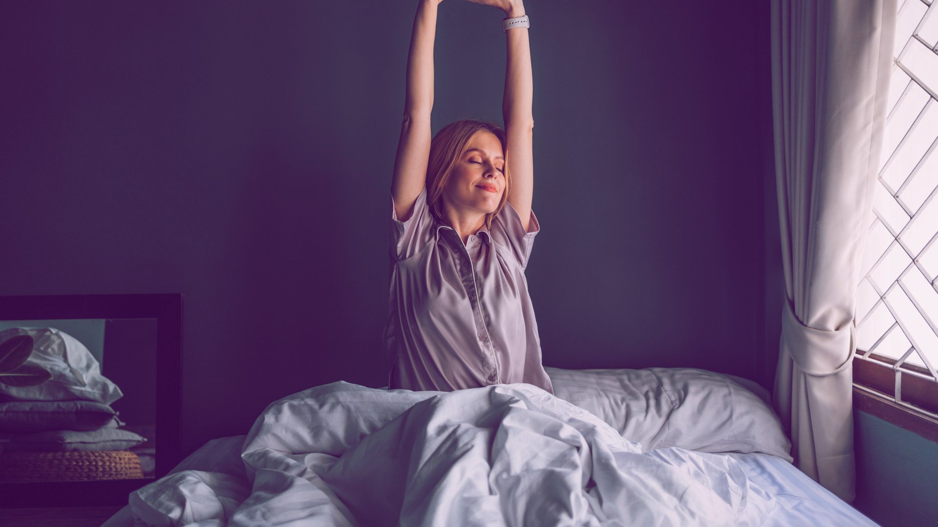 5-Minuten-Routine-Diese-Dehn-bungen-im-Bett-machen-dich-wacher-als-jeder-Kaffee