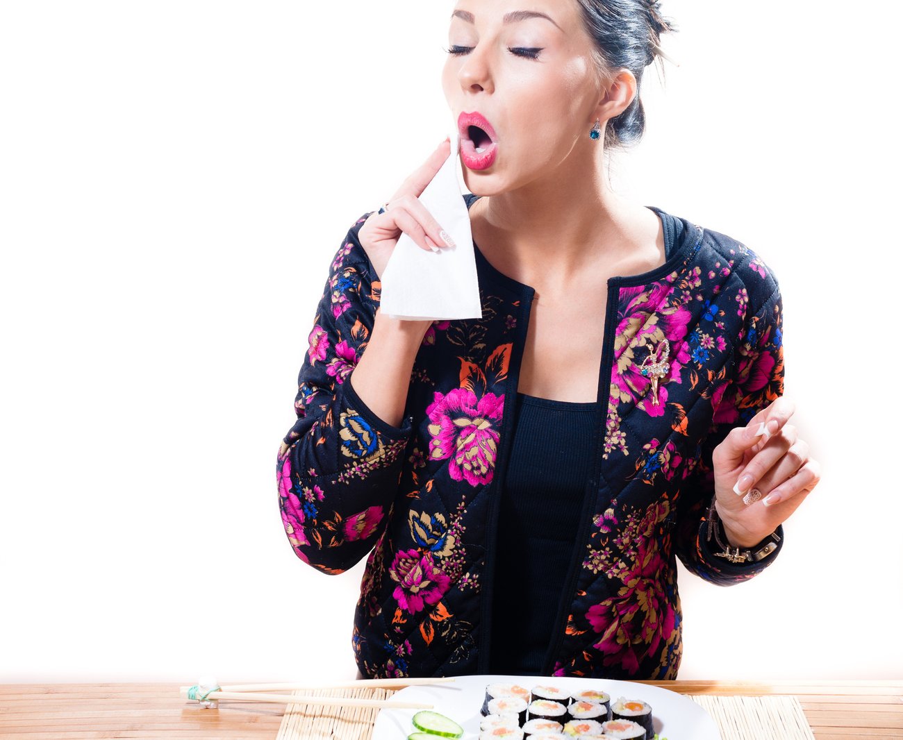Was tut man nicht alles für volle Lippen? aber ob brennendes Wasabi wirklich hilft? Was tut man nicht alles für volle Lippen? aber ob brennendes Wasabi wirklich hilft?