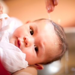 Sprüche zur Taufe: Das sind die beliebtesten Taufsprüche für dein Baby