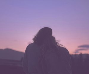 Im November könnten 3 Tierkreiszeichen trotz Beziehung Gefühle für jemanden entwickeln