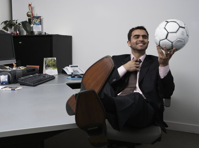 Viele Menschen müssen die WM im Büro verfolgen Viele Menschen müssen die WM im Büro verfolgen