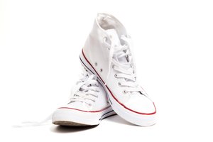 altersgemaess-kleiden-sneaker-chucks-converse.jpg altersgemaess-kleiden-sneaker-chucks-converse.jpg