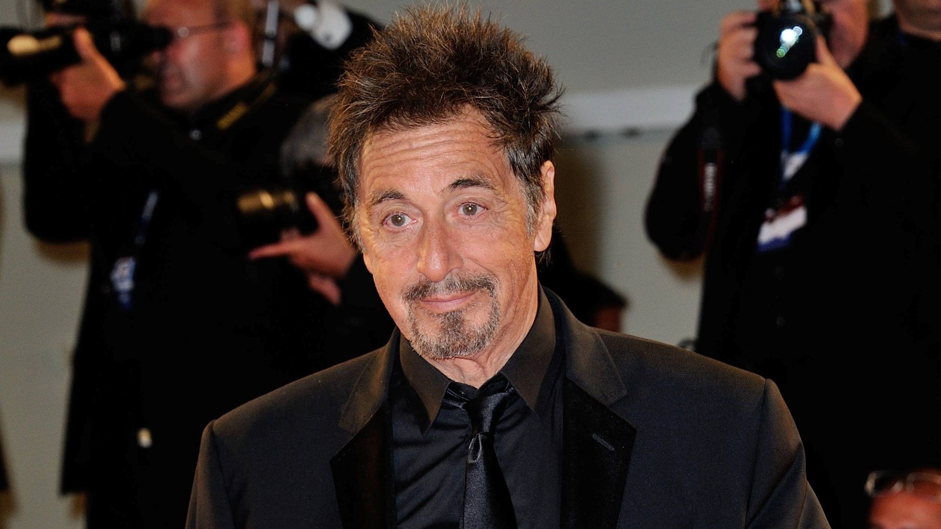Al Pacino: Wer ist die Frau an der Seite des Schauspielers?