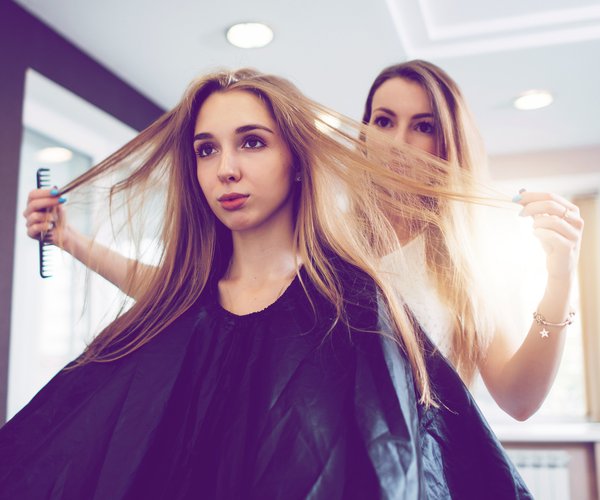 Wie Oft Zum Friseur Frau Wie oft zum Friseur: Reicht es, wenn ich alle paar Monate gehe?