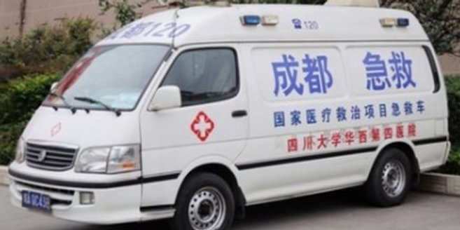 Schwere Busunfall mit Kindern in China Schwere Busunfall mit Kindern in China