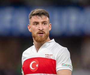 Salih Özcan: Wer ist die Freundin des türkischen Fußball-Nationalspielers?