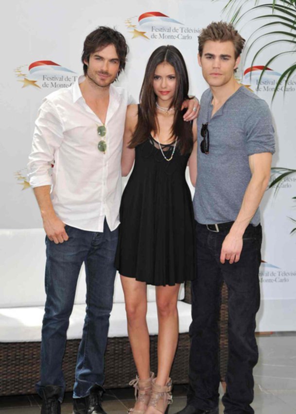 Nina Dobrev Nina Dobrev
