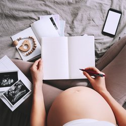 Schwangerschaftstagebuch: Das besondere Tagebuch für Schwangere