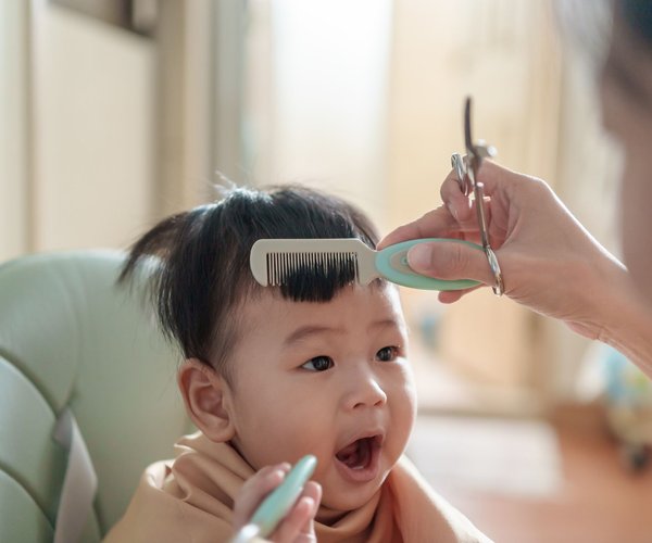 Schuluniform Pro Und Contra Argumente Schuluniform: Pro und Contra Argumente für die Einheitskleidung